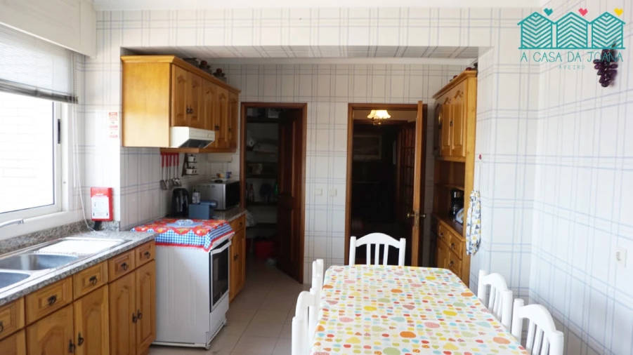 Apartamento T4 para Arrendamento em Glória e Vera Cruz Foto 8