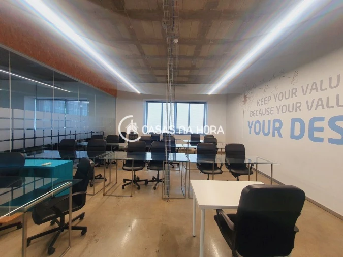 Escritório para Arrendamento em Rio de Mouro Foto 4