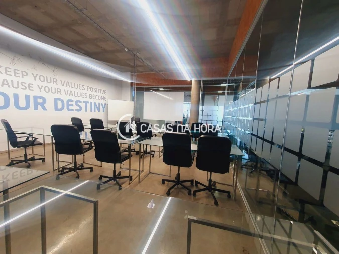 Escritório para Arrendamento em Rio de Mouro Foto 9