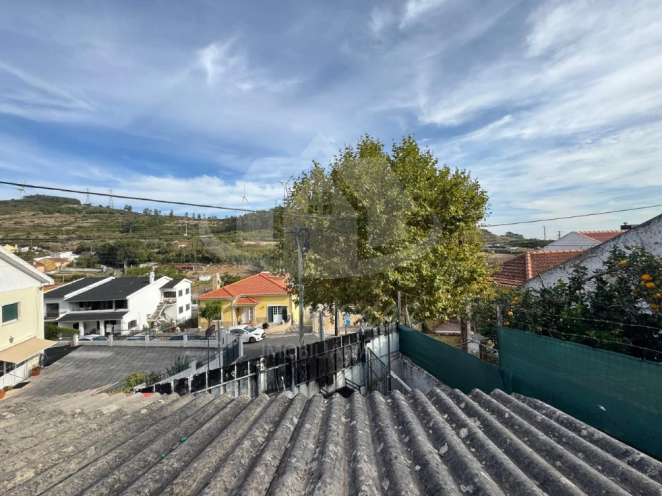 Moradia T2 para Venda em Fanhões Foto 16