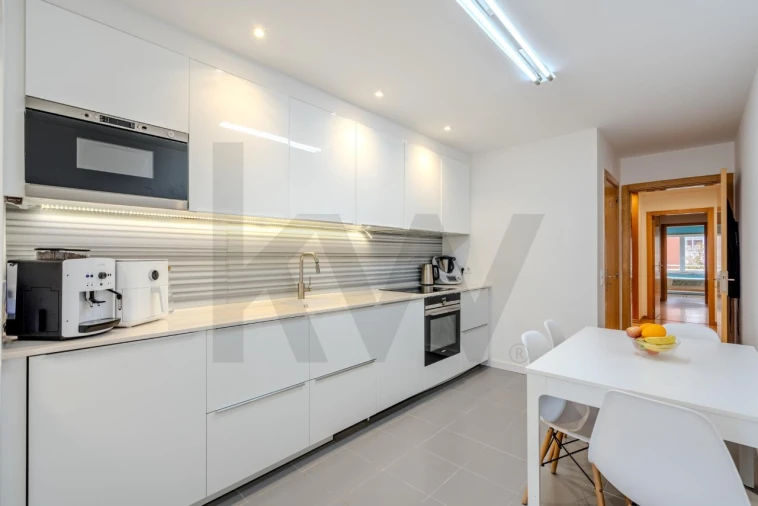 Apartamento T3 para Venda em São Domingos de Rana Foto 19