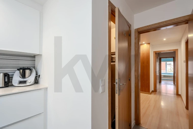 Apartamento T3 para Venda em São Domingos de Rana Foto 22