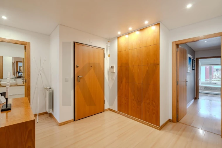 Apartamento T3 para Venda em São Domingos de Rana Foto 23