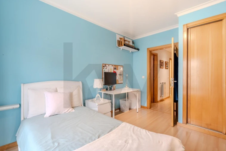 Apartamento T3 para Venda em São Domingos de Rana Foto 39