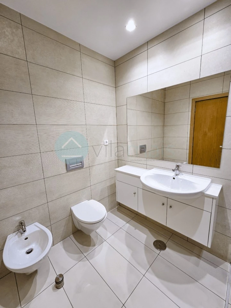 Apartamento T1 para Venda em Paranhos Foto 3