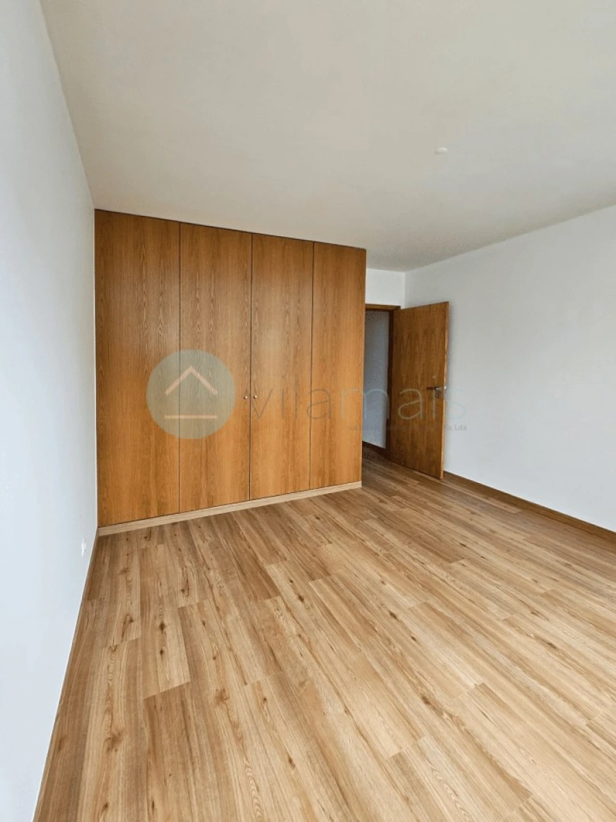 Apartamento T1 para Venda em Paranhos Foto 5