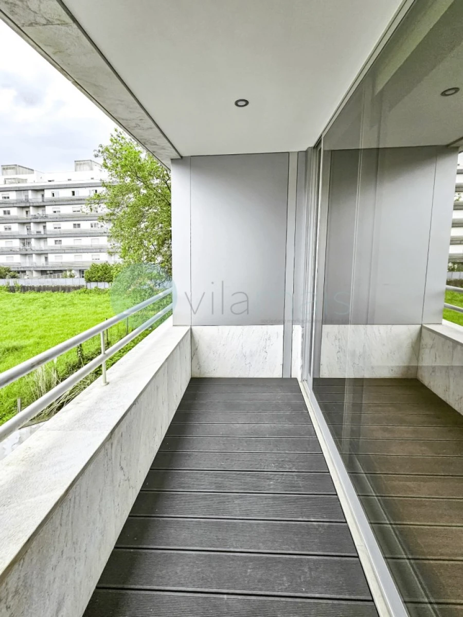 Apartamento T1 para Venda em Paranhos Foto 7