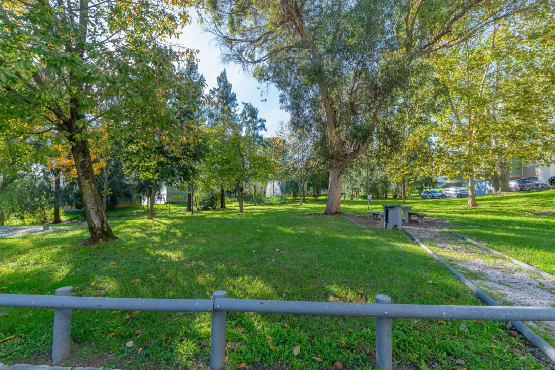 Apartamento T2 para Venda em Odivelas Foto 30