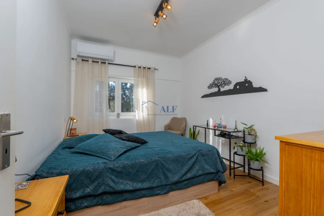 Apartamento T2 para Venda em Odivelas Foto 19