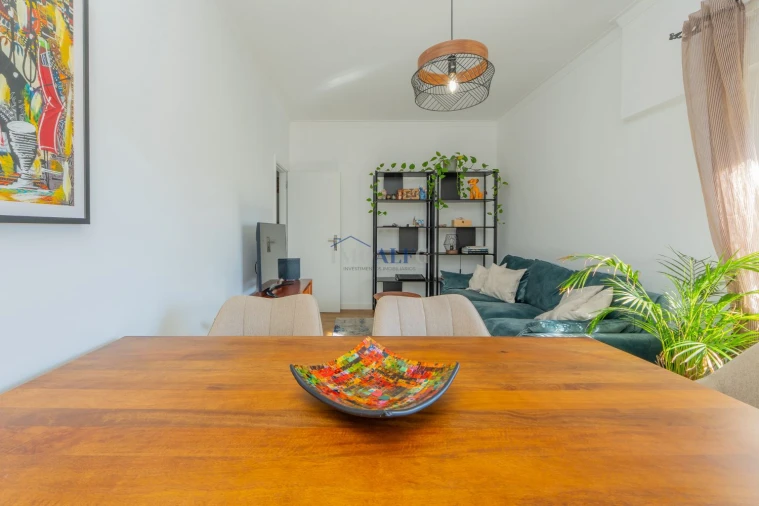 Apartamento T2 para Venda em Odivelas Foto 11