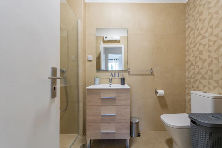 Apartamento T2 para Venda em Odivelas Foto 23