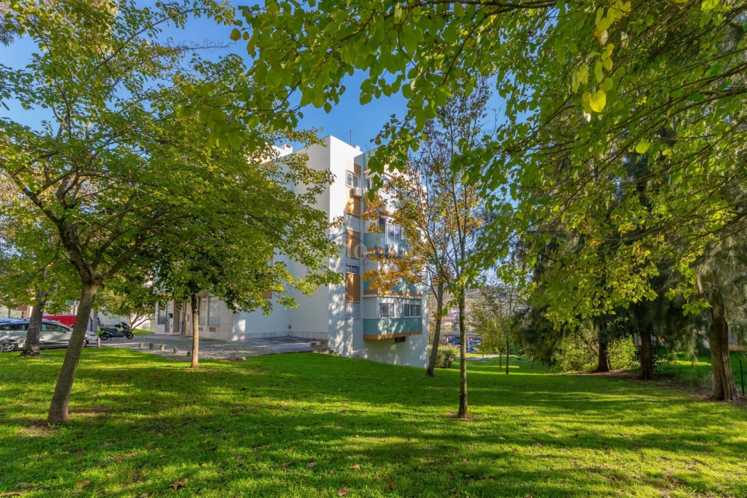 Apartamento T2 para Venda em Odivelas Foto 31