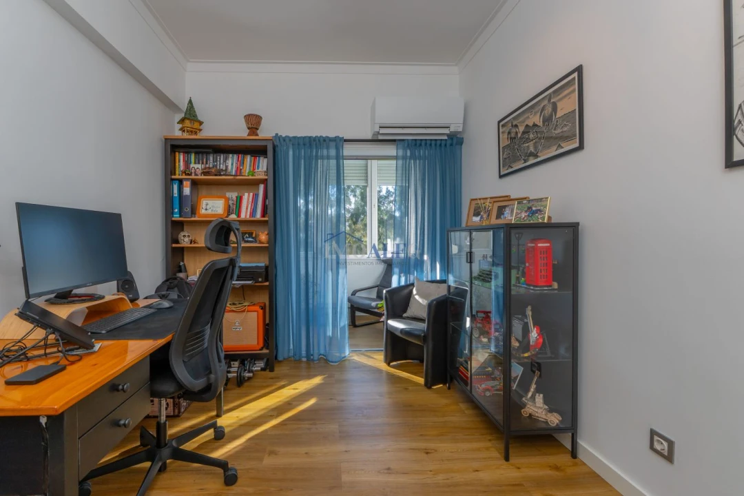 Apartamento T2 para Venda em Odivelas Foto 17