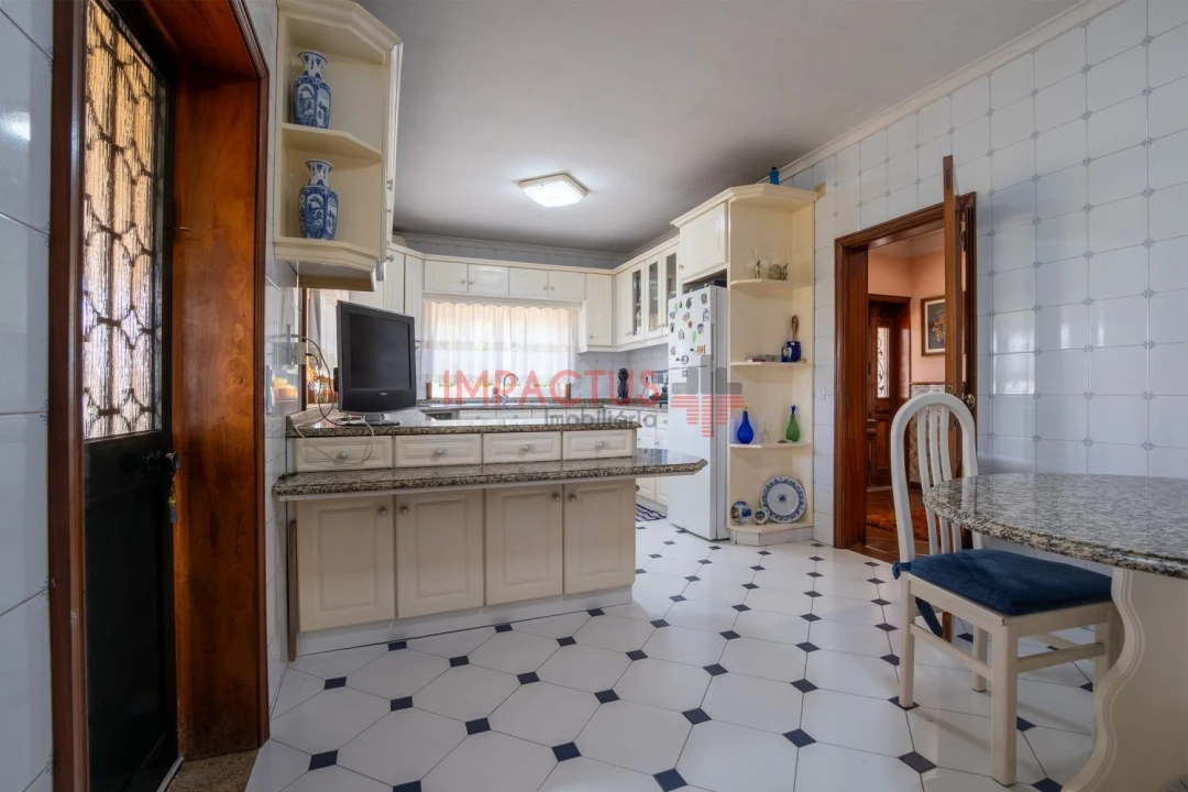 Moradia T3 para Venda em Bougado (São Martinho e Santiago) Foto 8