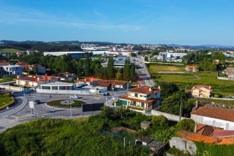 Moradia T3 para Venda em Bougado (São Martinho e Santiago) Foto 35