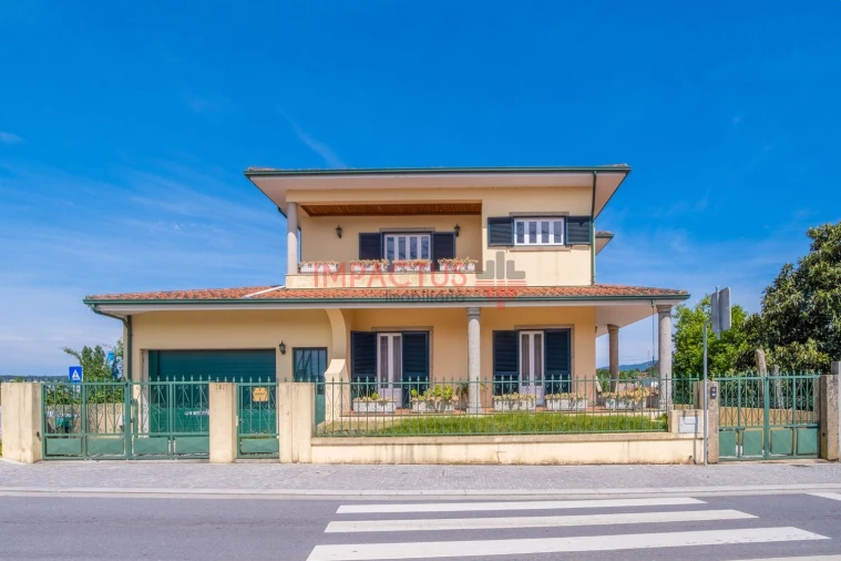 Moradia T3 para Venda em Bougado (São Martinho e Santiago)