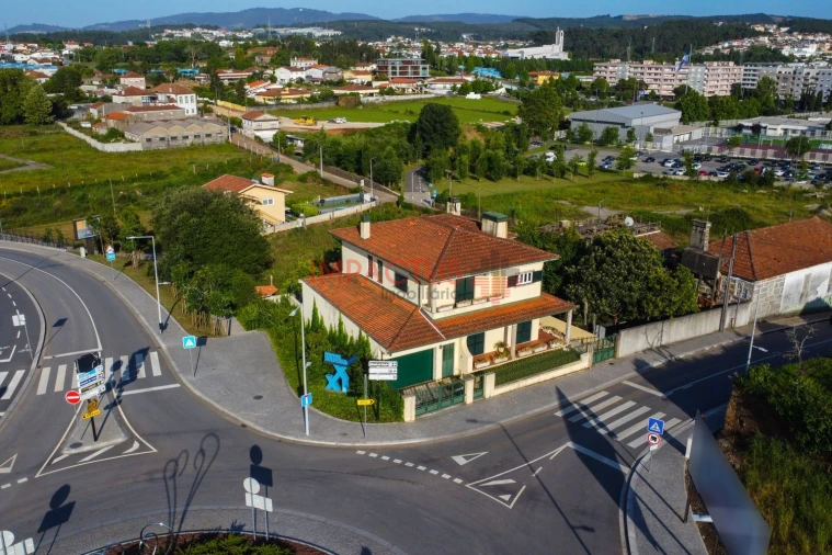 Moradia T3 para Venda em Bougado (São Martinho e Santiago) Foto 30