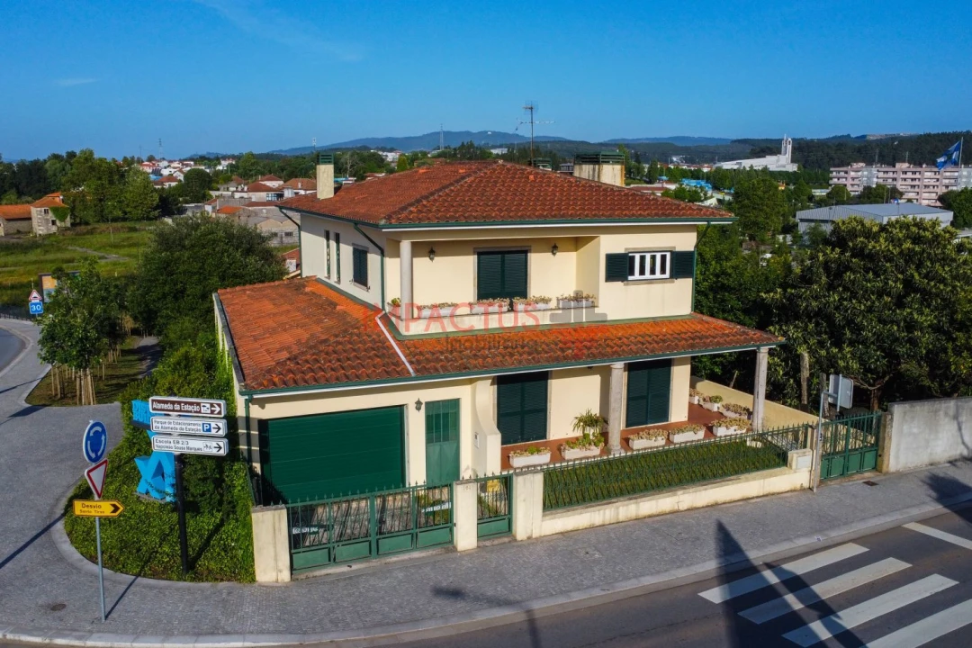 Moradia T3 para Venda em Bougado (São Martinho e Santiago) Foto 33