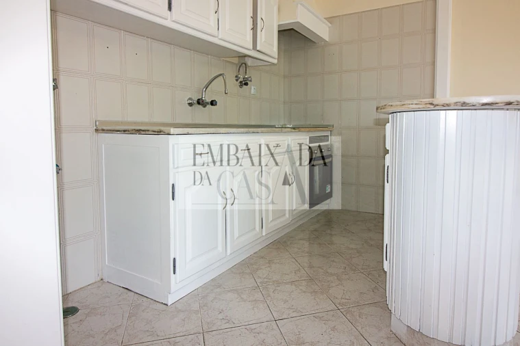 Apartamento T1 para Venda em São João das Lampas e Terrugem Foto 11