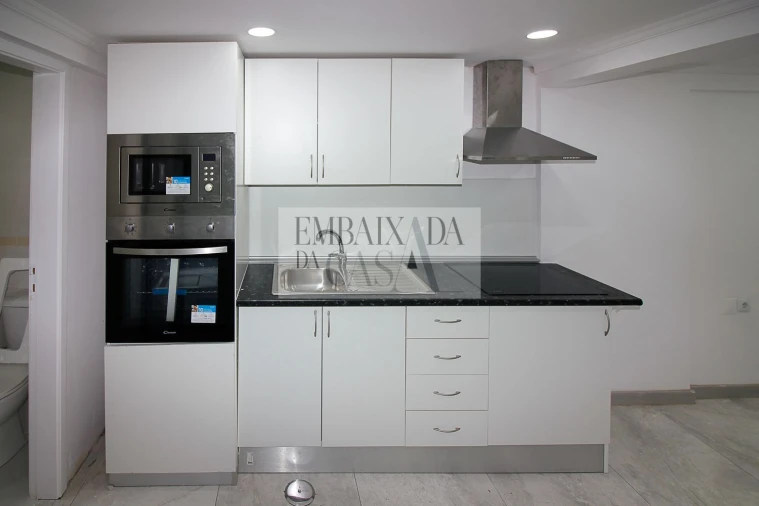 Apartamento T2 para Venda em Benfica Foto 18