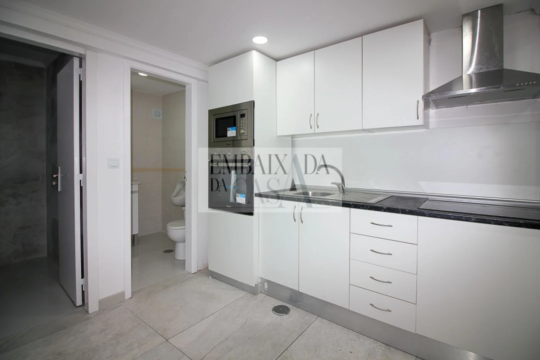 Apartamento T2 para Venda em Benfica Foto 16