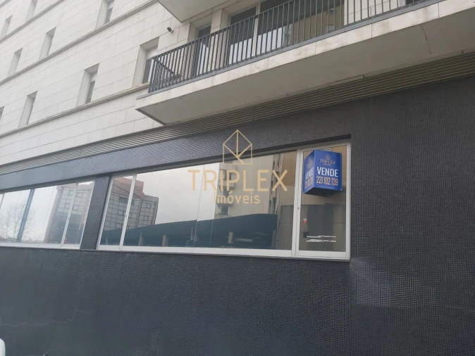 Loja para Arrendamento em Cidade da Maia Foto 2