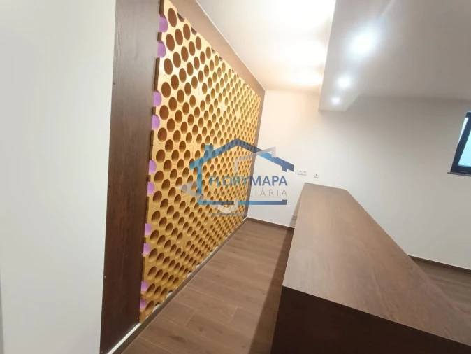 Moradia T4 para Venda em São Domingos de Rana Foto 51