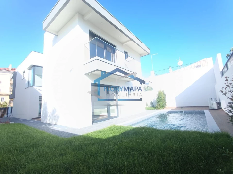 Moradia T4 para Venda em São Domingos de Rana Foto 3