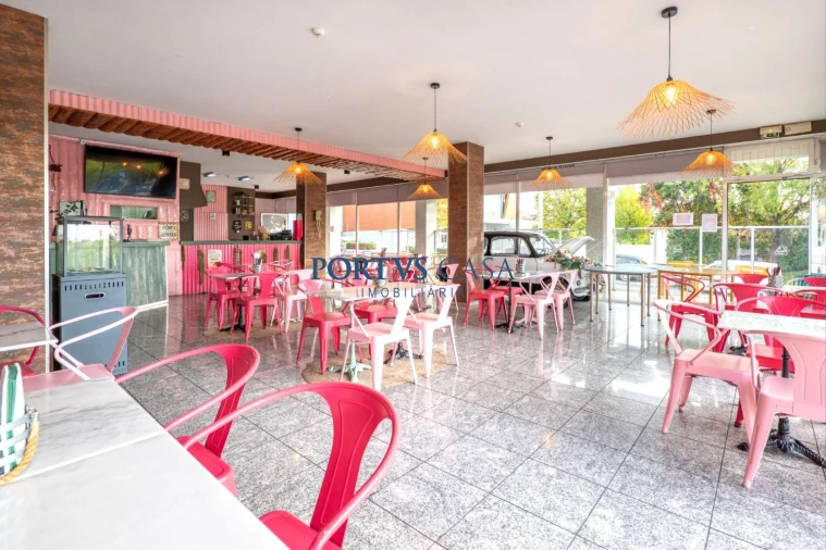 Loja para Trespasse em Cedofeita, Santo Ildefonso, Sé, Miragaia, São Nicolau e Vitória Foto 12