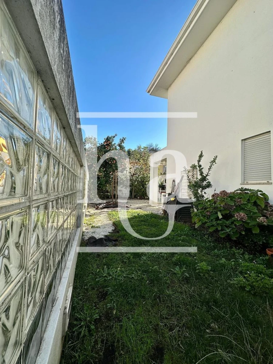 Moradia T4 para Venda em Nogueira e Silva Escura Foto 6