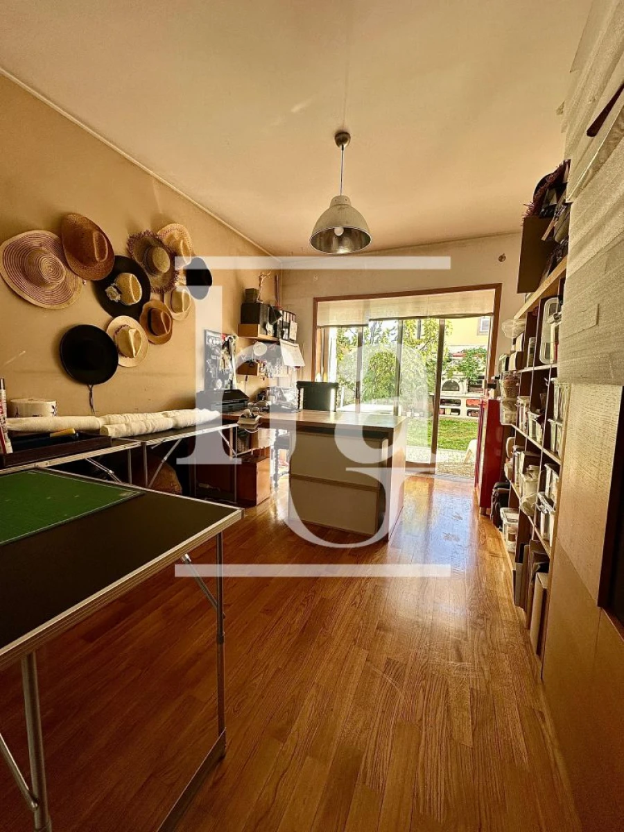 Moradia T4 para Venda em Nogueira e Silva Escura Foto 13