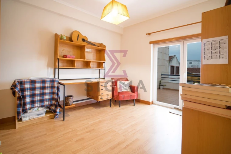 Apartamento T3 para Venda em Bombarral e Vale Covo Foto 34