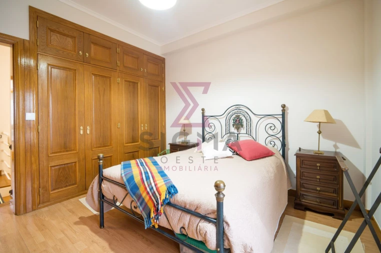 Apartamento T3 para Venda em Bombarral e Vale Covo Foto 40