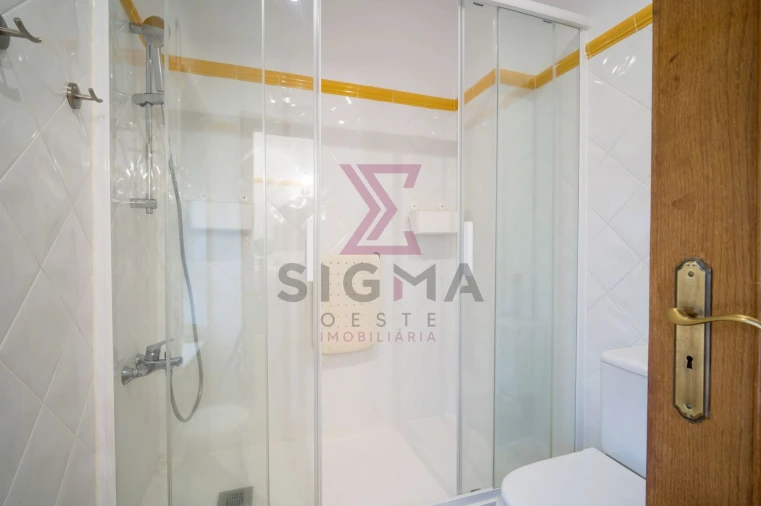 Apartamento T3 para Venda em Bombarral e Vale Covo Foto 26