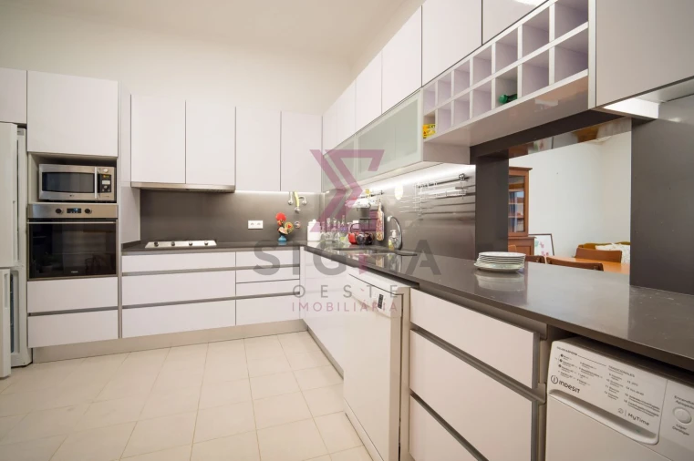 Apartamento T3 para Venda em Bombarral e Vale Covo Foto 14