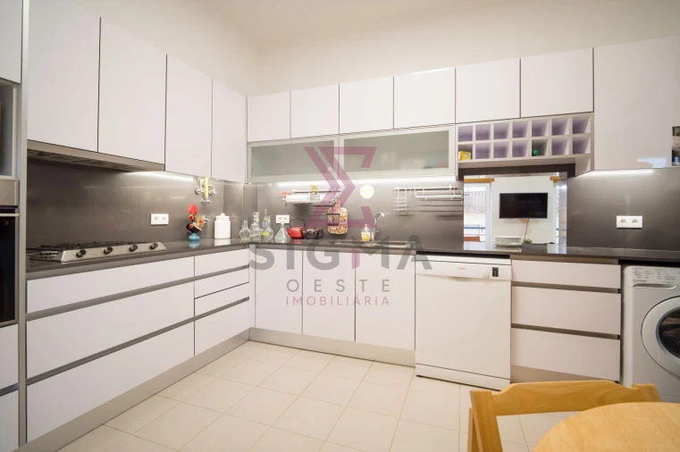 Apartamento T3 para Venda em Bombarral e Vale Covo Foto 12