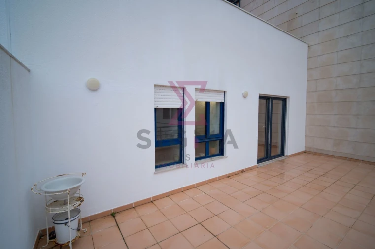 Apartamento T3 para Venda em Bombarral e Vale Covo Foto 43