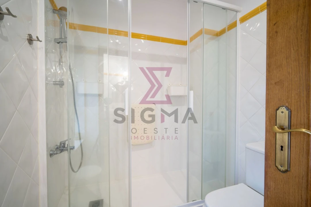 Apartamento T3 para Venda em Bombarral e Vale Covo Foto 26