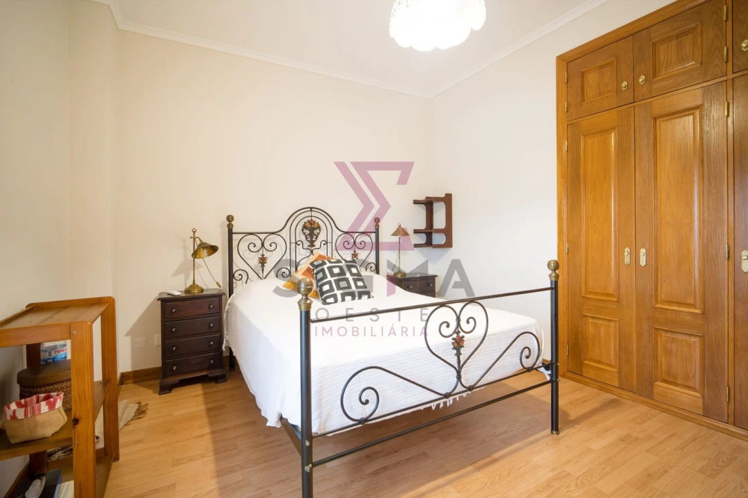 Apartamento T3 para Venda em Bombarral e Vale Covo Foto 30