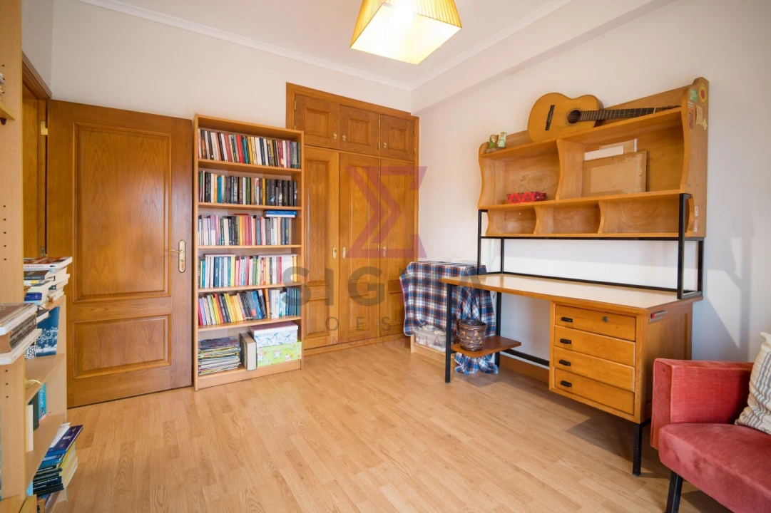 Apartamento T3 para Venda em Bombarral e Vale Covo Foto 36