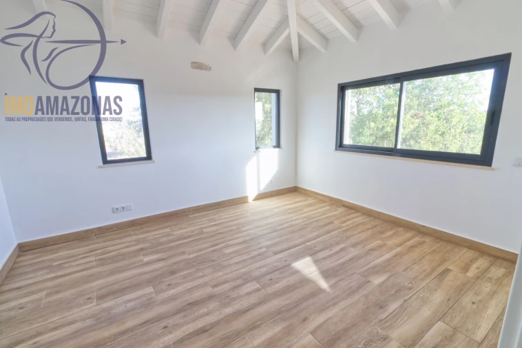 Moradia T3 para Venda em São Bartolomeu de Messines Foto 21