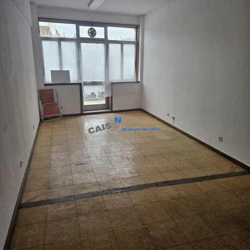 Loja para Arrendamento em Cedofeita, Santo Ildefonso, Sé, Miragaia, São Nicolau e Vitória Foto 3