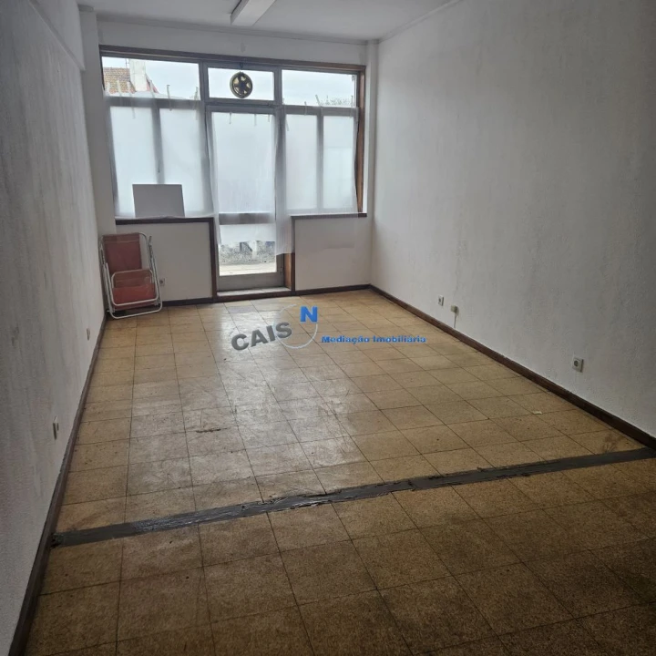 Loja para Arrendamento em Cedofeita, Santo Ildefonso, Sé, Miragaia, São Nicolau e Vitória Foto 3