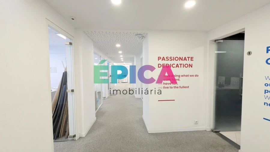 Loja para Arrendamento em Avenidas Novas Foto 42