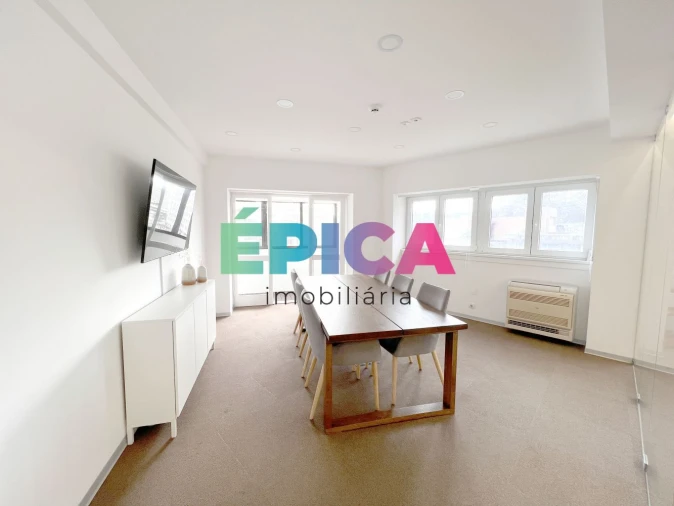 Loja para Arrendamento em Avenidas Novas Foto 10