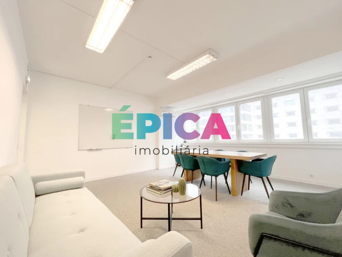 Loja para Arrendamento em Avenidas Novas Foto 20