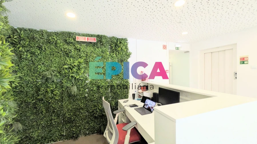 Loja para Arrendamento em Avenidas Novas Foto 8