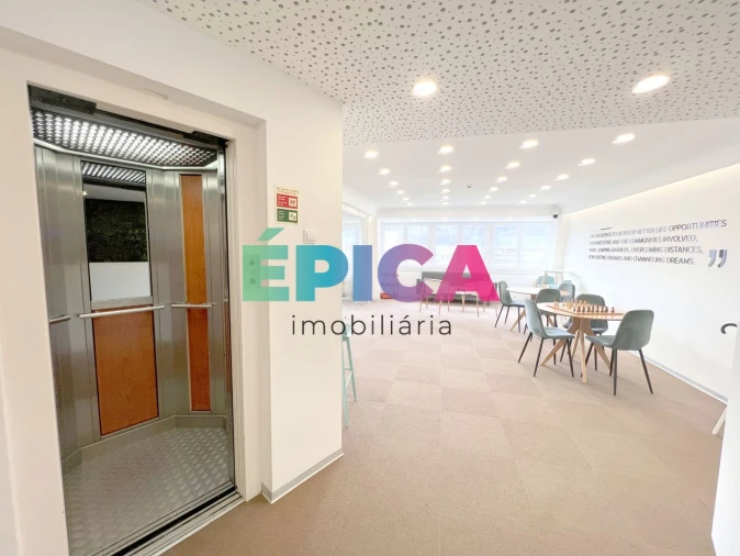 Loja para Arrendamento em Avenidas Novas Foto 6