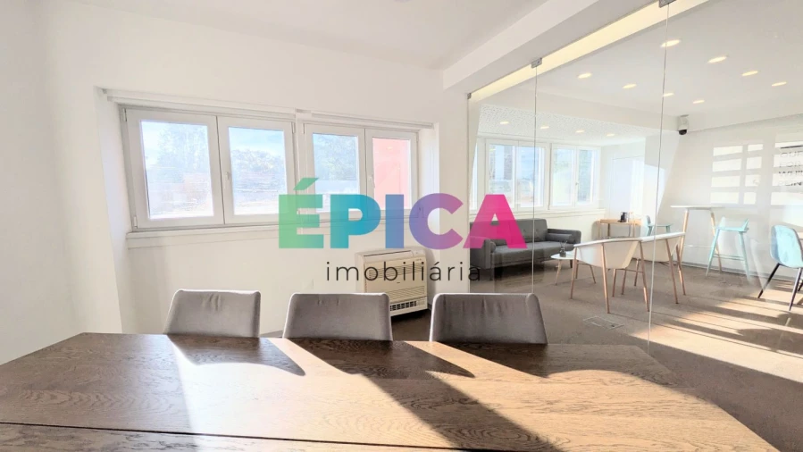 Loja para Arrendamento em Avenidas Novas Foto 31