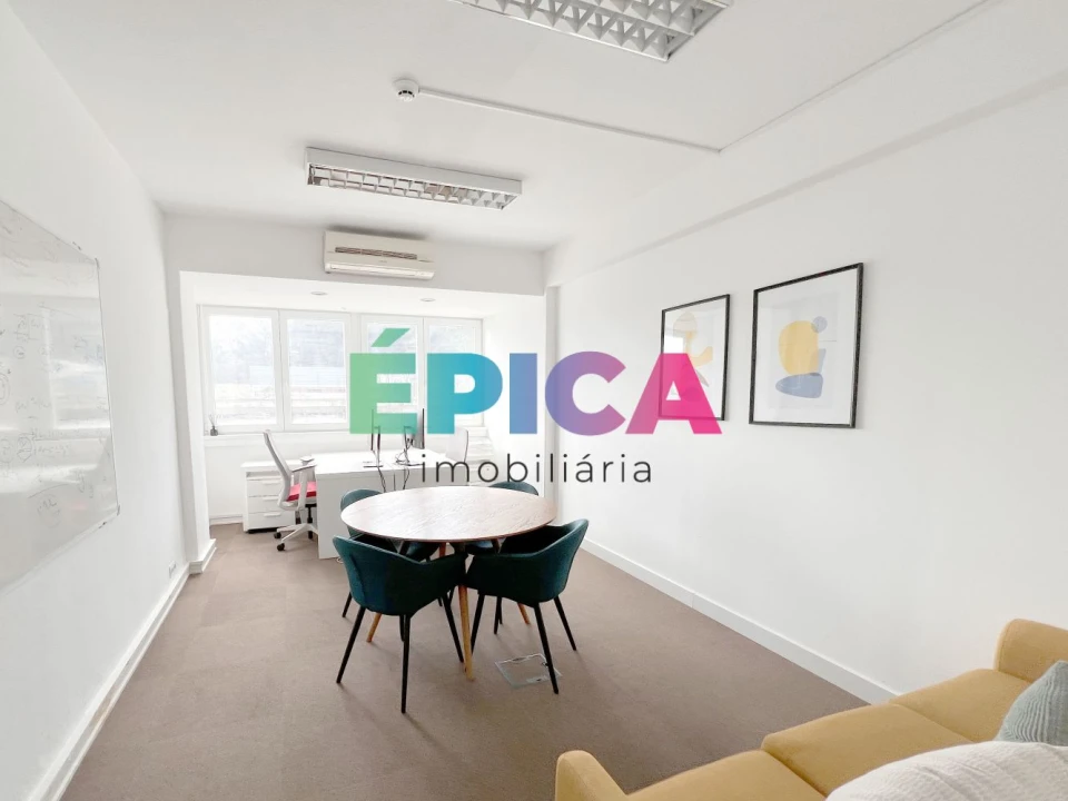 Loja para Arrendamento em Avenidas Novas Foto 13